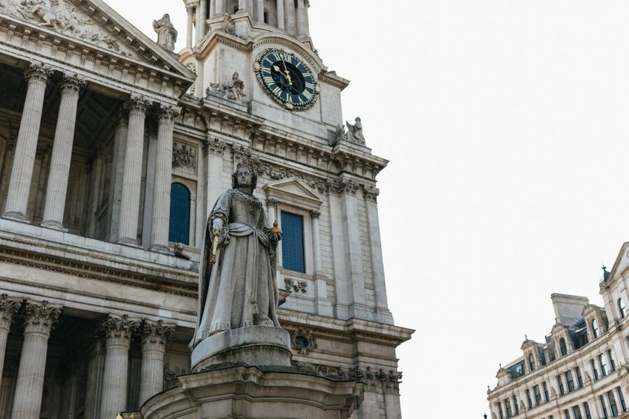 London: Full Day Tower, St. Paul's, Cruise & Eye Experience - Who gets the best value at $171?