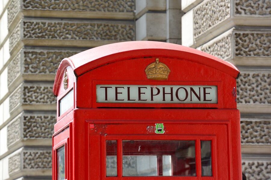 London: German-Speaking Guided Tour of Westminster - Meeting at Green Park and starting the royal route