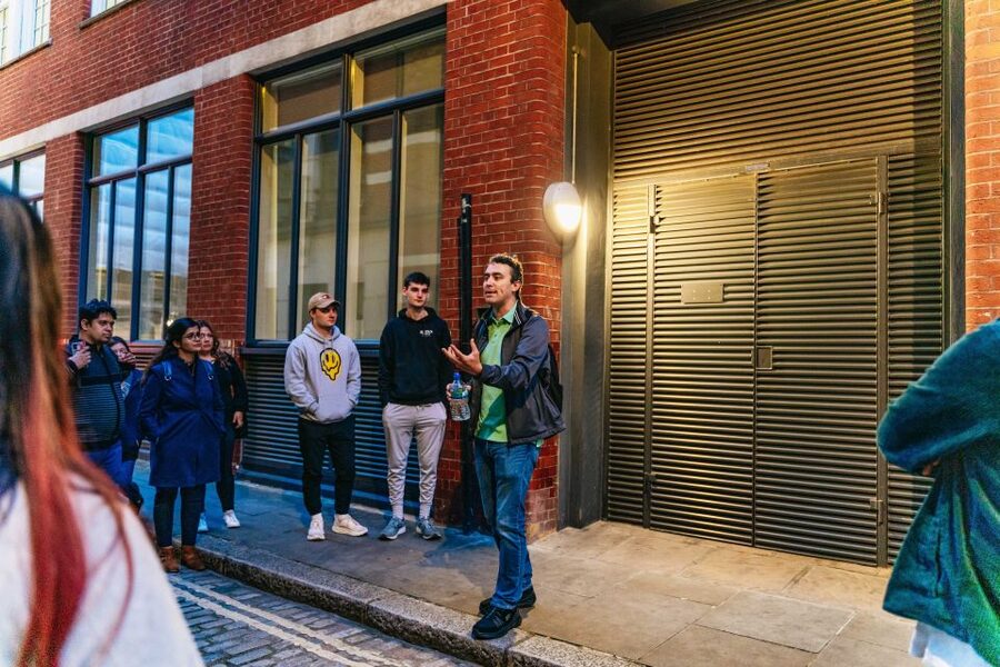 London: Ghastly Ghosts 2-Hour Walking Tour - Why this London ghost walk works
