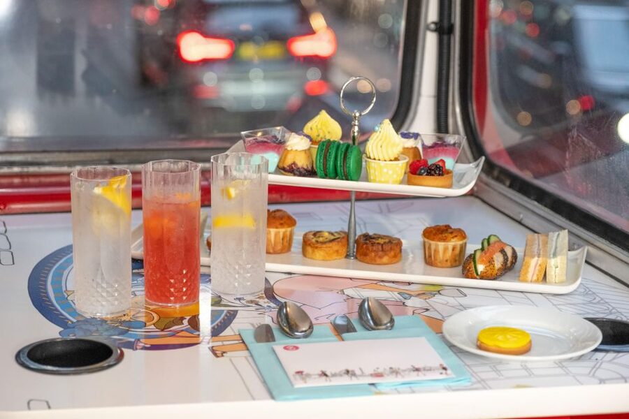 London: Gin and Afternoon Tea Bus Tour with Audio Guide - The London Eye and Westminster Abbey