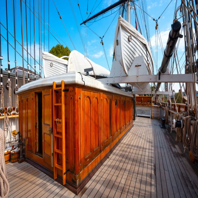 London: Greenwich Highlights Private Tour and Thames Cruise - Choosing the one-hour Thames cruise