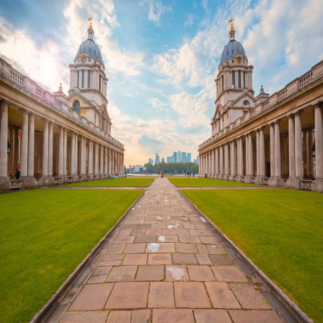 London: Greenwich Highlights Private Tour and Thames Cruise - Guides, languages, and the private format