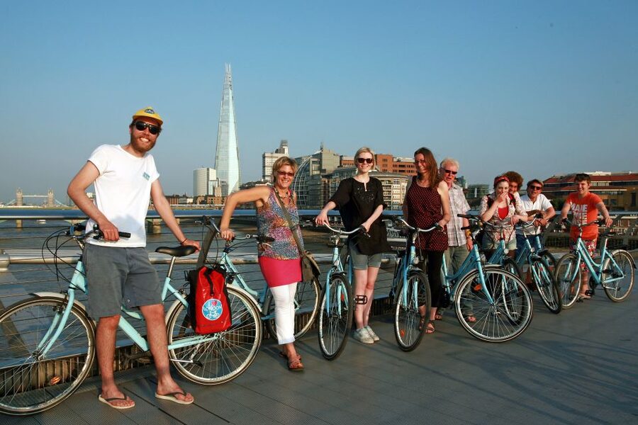 London: Guided Bike Tour of Central London - Westminster Abbey School and the Houses of Parliament