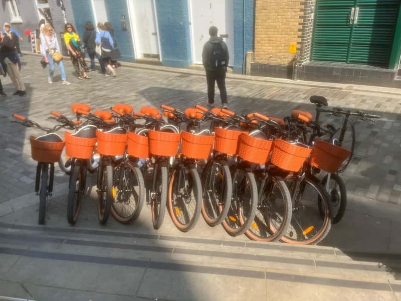 London: Guided E-bike Tour - St. Paul’s Cathedral from the river side