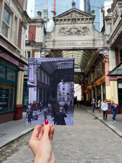 London: Guided Harry Potter Tour - Cecil Court: the closest taste of Diagon Alley