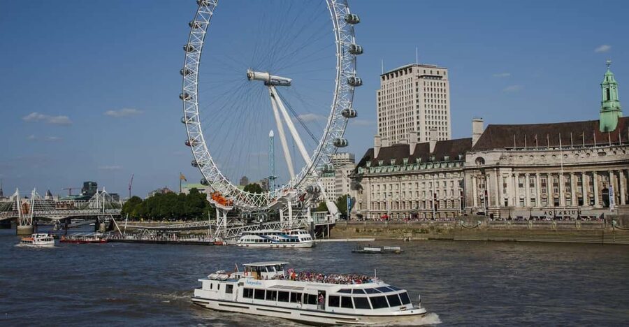 London: Guided Thames Cruise and Harry Potter Walking Tour - Cecil Court and Goodwin’s Court: small streets with Potter atmosphere