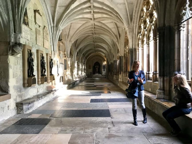 London: Guided Tour of Houses of Parliament & Westminster - The short transition from church to government