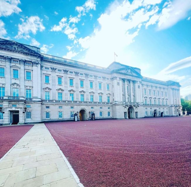 London: Guided Walking Tour with Changing Of The Guard - Key points to know before you book