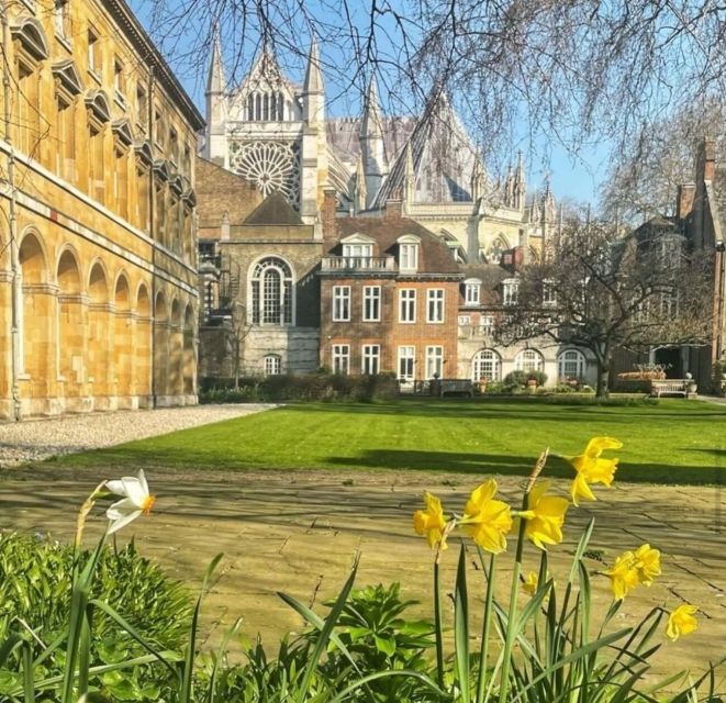 London: Guided Walking Tour with Changing Of The Guard - Why this London walk works well for first-time visitors
