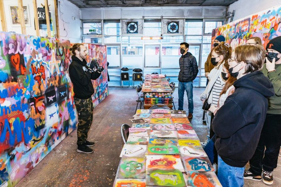 London: Half-Day Street Art Tour and Workshop - The refreshment break and change of pace