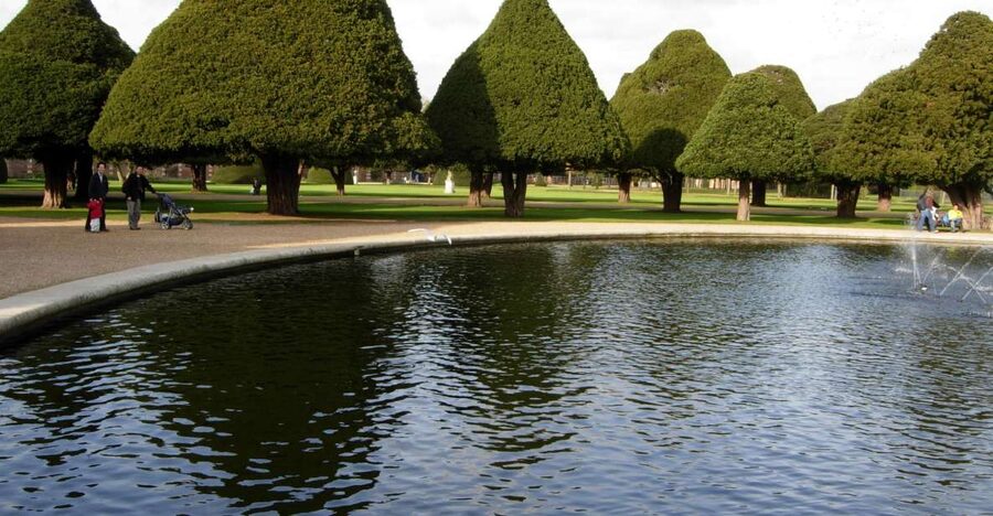 London: Hampton Court Private Guided Tour - Why Hampton Court earns a place in your London plans