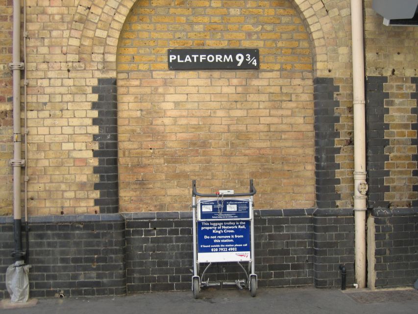London: Harry Potter 3-Hour Private Walking Tour - Shopping for Harry Potter souvenirs