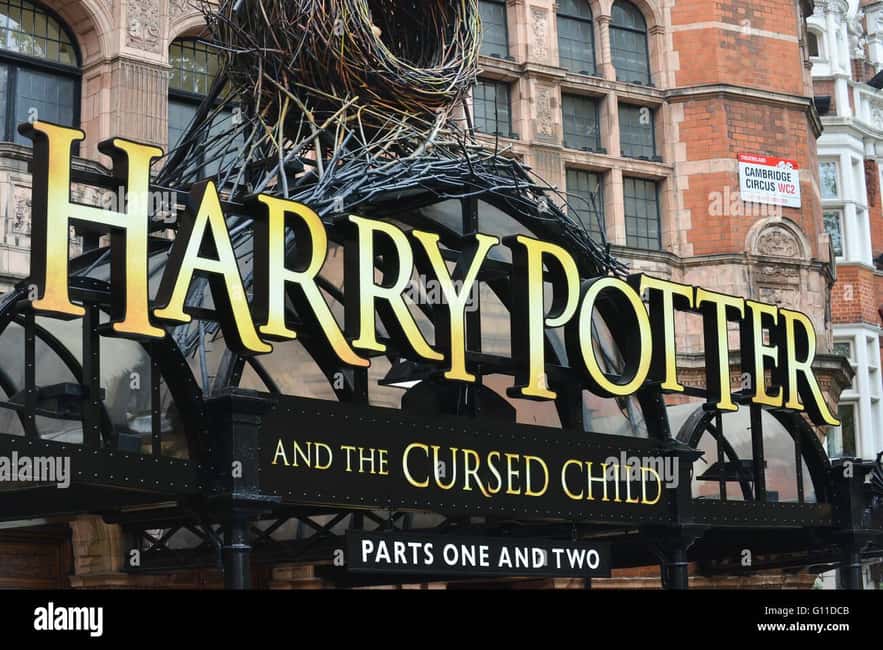 London: Harry Potter Filming Locations Sightseeing Tour - City of London School and a real-life Potter connection