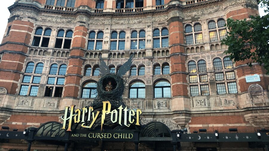 London: Harry Potter Movie Location Tour with an APP - Westminster Station begins the Potter trail