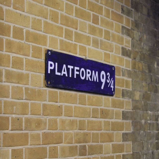 London: Harry Potter Movie Location Tour with an APP - Cecil Court gives you the Diagon Alley feeling