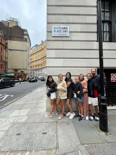 London: Harry Potter Tour in English, discover spells and secrets! - Leicester Square and the Palace Theatre