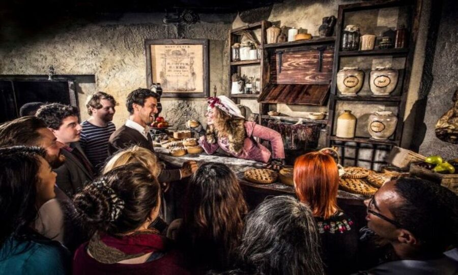 London: Harry Potter Tour, River Cruise & The London Dungeon - How much walking and transport should you expect?