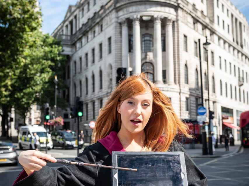 London: Harry Potter Tour & The London Dungeons Tour - Leicester Square and the heart of London cinema