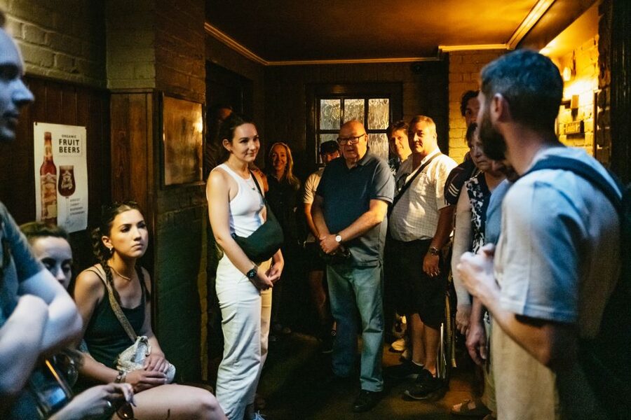 London: Historic Pubs of Central London Walking Tour - Is $39 good value?