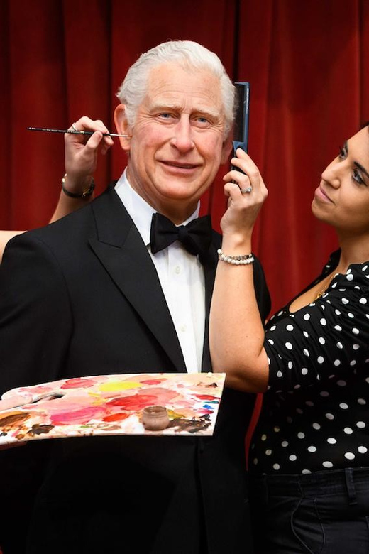 London: Hop-on Hop-off Bus Tour and Madame Tussauds Ticket - A sensible one-day plan