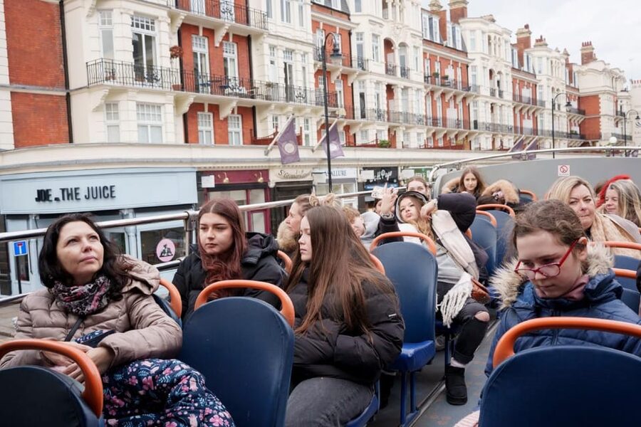 London: Hop-on Hop-off Bus Tour and Madame Tussauds Ticket - A better two-day plan
