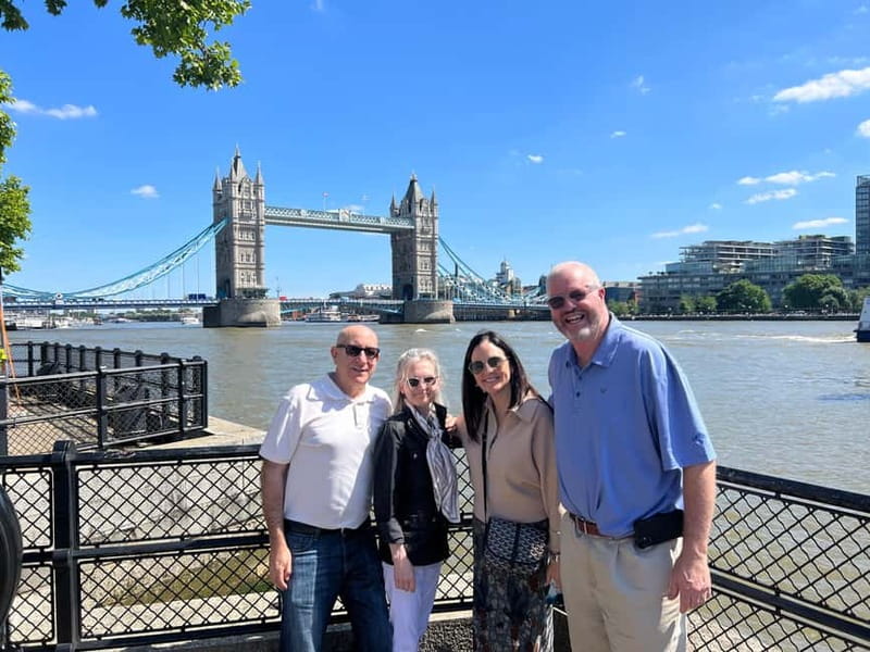 London: Iconic London Taxi Tour - Private 3 hour tour - Roman London, the Monument, and St Paul’s