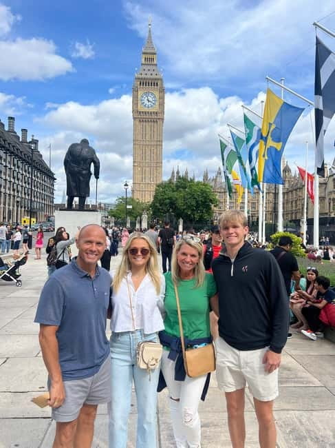 London: Iconic London Taxi Tour - Private 3 hour tour - Westminster, Big Ben, and royal ceremony