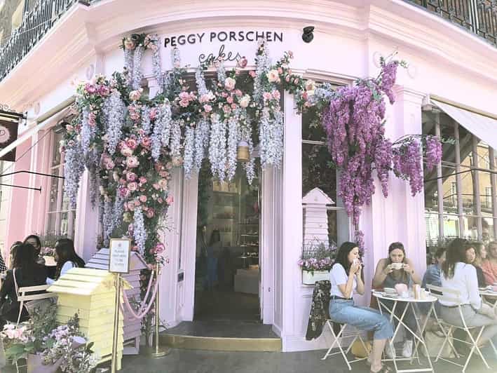 London: Instagram Photos Black Cab Tour with Hotel Pick Up - Peggy Porschen for polished London color