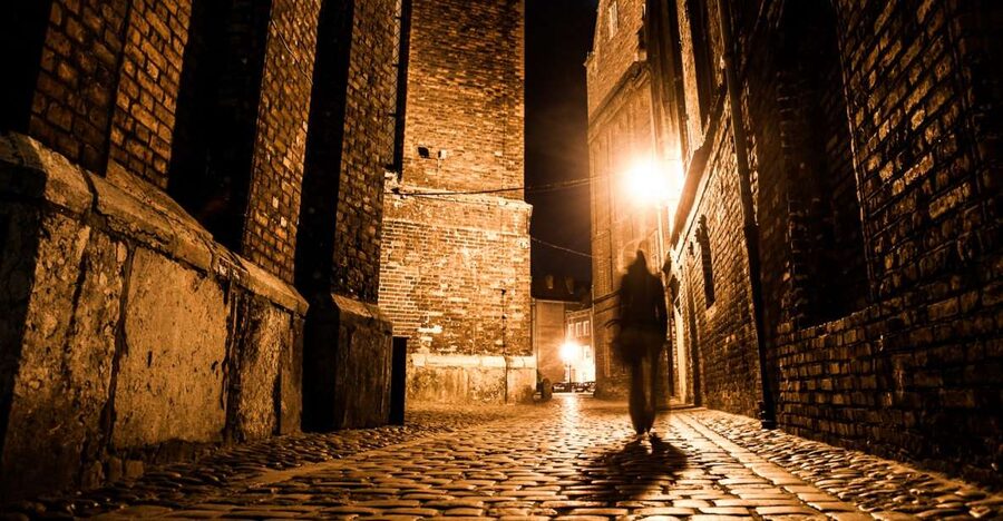 London: Jack The Ripper and Sherlock Holmes Bus Tour - Starting at Victoria Coach Station after dark