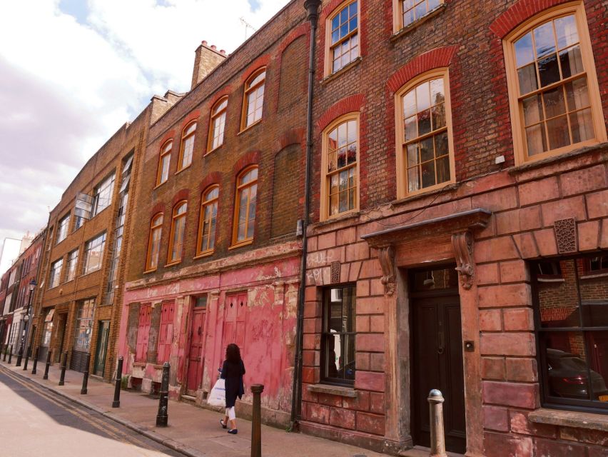 London: Jack The Ripper Tour with Ripper-ologist - Finishing at Spitalfields Market and the Ten Bells pub