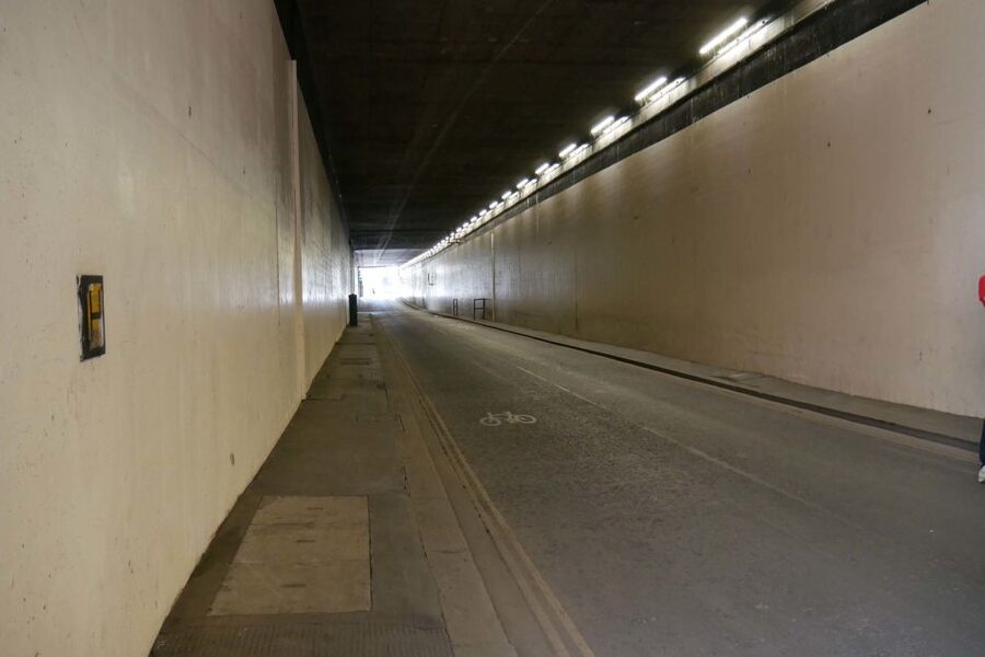 London: James Bond Filming Locations Bus Tour - Why this tour works for Bond fans