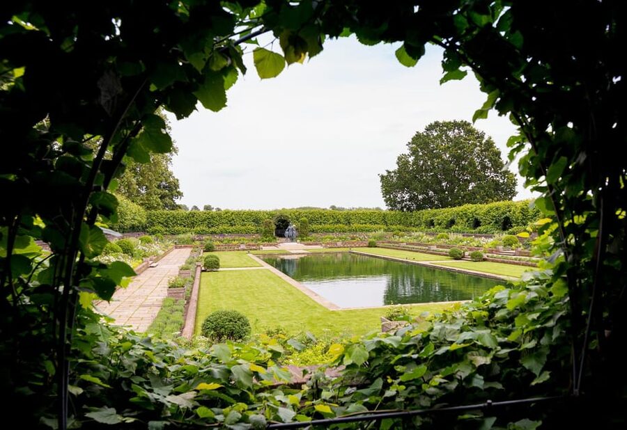 London: Kensington Palace Tour, Guard Change & Afternoon Tea - Is $147 good value?