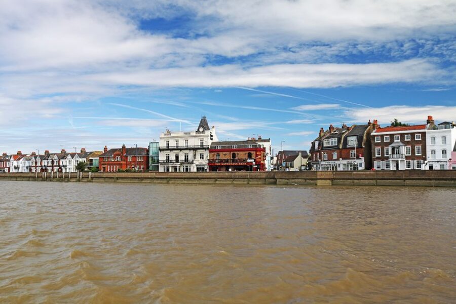 London: Kew to Westminster River Thames Cruise - Why this Thames cruise feels different