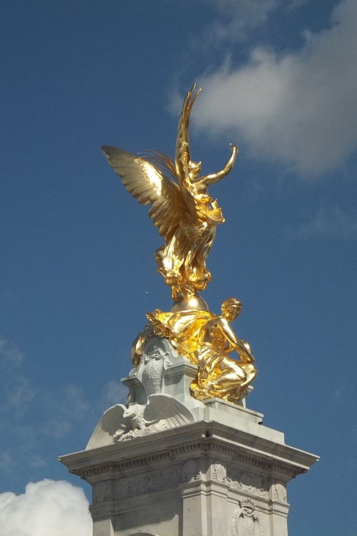 London: Kid-Friendly Westminster Abbey & Sightseeing Tour - Meeting outside Westminster Abbey