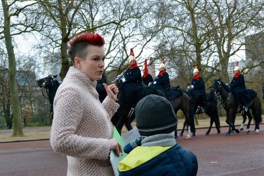 London: Kids Activity Tour in German - Julia’s German-Language Guiding