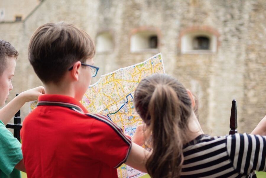 London: Kids Activity Tour in German - Is The Private Price Good Value?