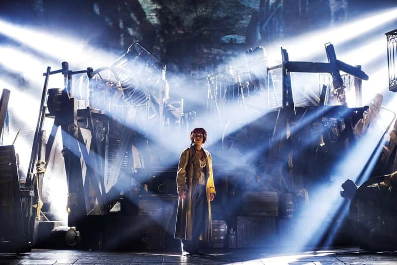 London: Les Misérables and 3-Course Meal & Sparkling Wine - Practical advice for making the evening smoother