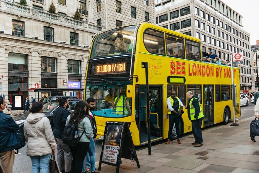 London: London by Night Sightseeing Open-Top Bus Tour - Westminster Abbey, Big Ben, and Parliament