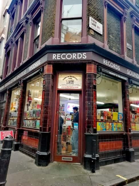 London: 'London Rocks!' Private Music Walking Tour in Soho - Key points before you book