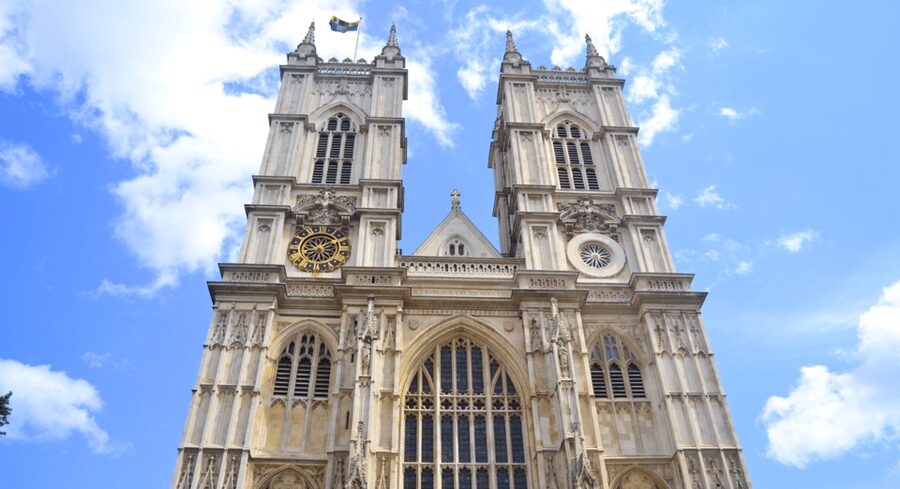 London: London Sightseeing Walking Tour with 30+ Sights - Starting beneath St Paul’s Cathedral