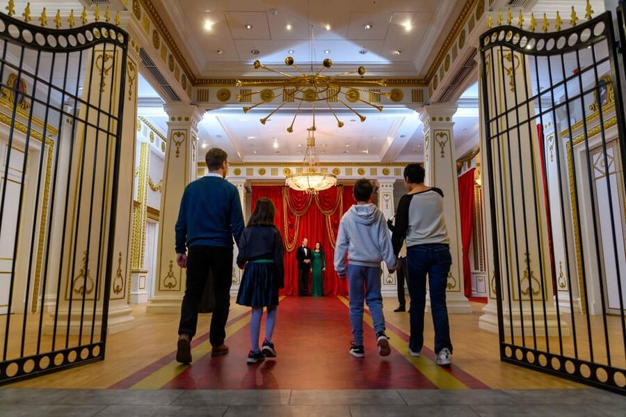 London: Madame Tussauds London - The Spirit of London ride adds a quick history lesson
