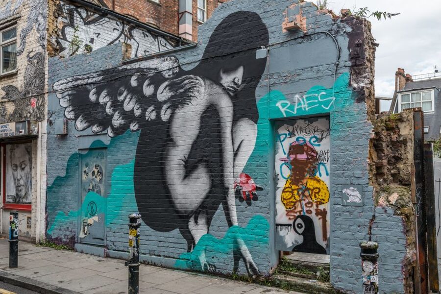 London: Markets, Street Art, and Camden Town Walking Tour - Starting in Aldgate with London’s darker history