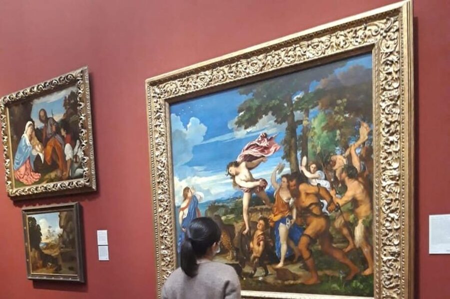 London: National Gallery Private Tour with Fast Track Entry - Meeting your guide after security