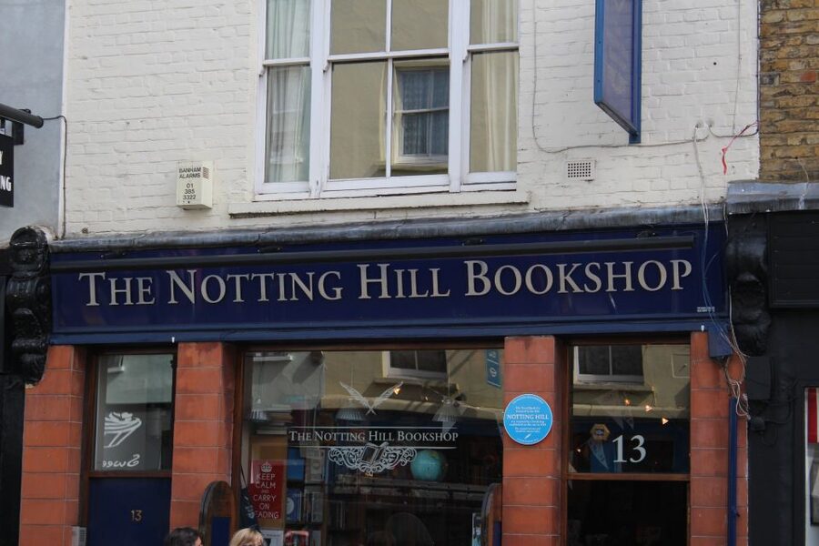 London: Notting Hill Walking Tour - Portobello Road Market when the stalls are open