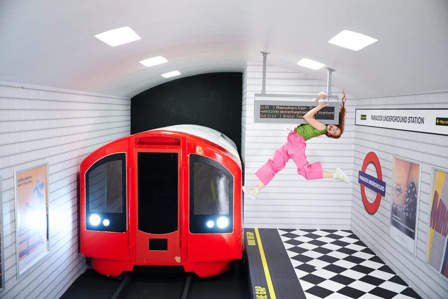 London: Paradox Museum Entry Ticket - The Camouflage Room tests your eyes