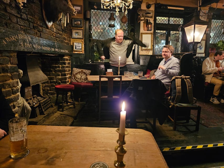 London: Pilgrims and Pirates Historical Pub Tour - Crossing beneath the Thames through the Thames Tunnel