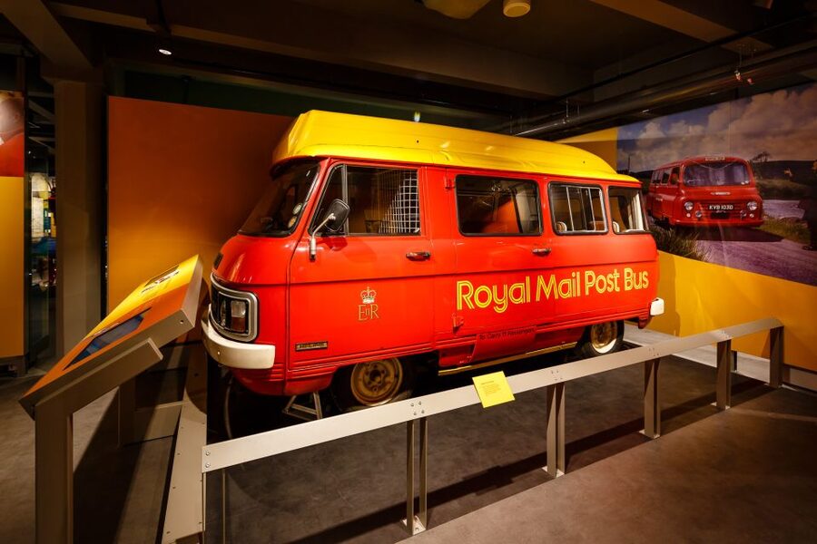 London: Postal Museum Entry Ticket and Underground Rail Ride - Sorting mail on a wobbly train carriage