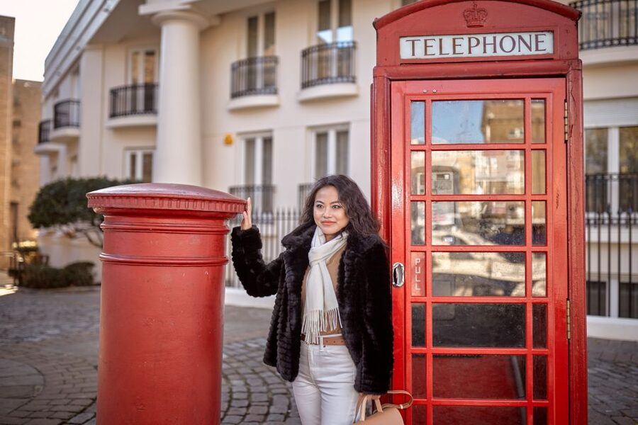 London: Private 30-Minute Photo Shoot at Tower Bridge - Meeting near The Ivy Tower Bridge