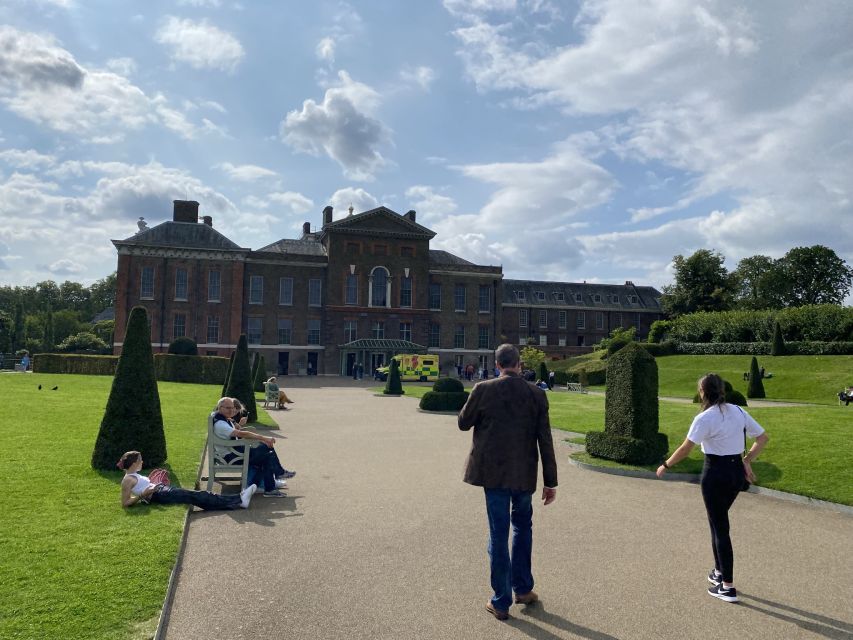London: Private 6 Hour Walking and Driving London Tour - Trafalgar Square and the royal route