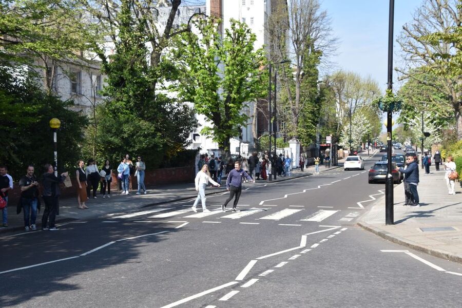 London: Private Beatles Taxi Tour - Sloane Square and the Beatles’ London base